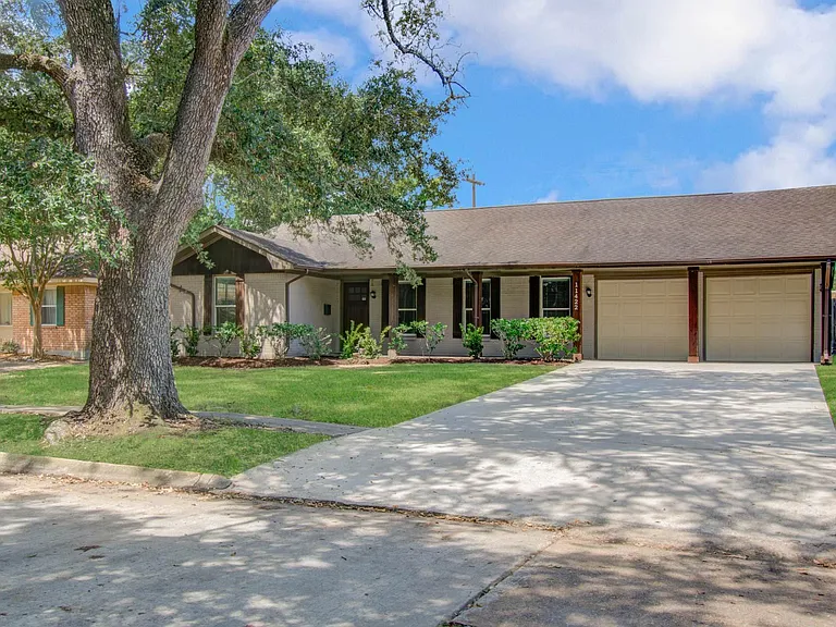 11422 Endicott Ln — Photo 29