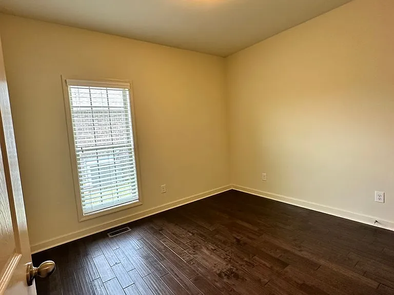 436 Lucy Cir — Photo 21