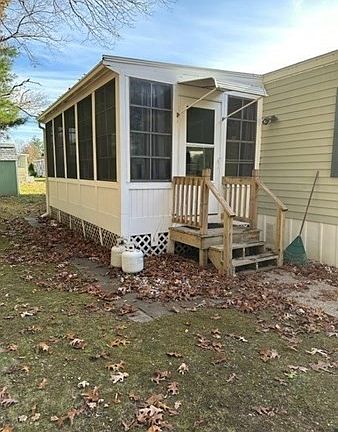 3rd image of 18 Taunton St #17