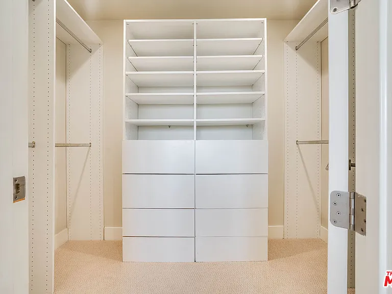 1517 S Bentley Ave #304 — Photo 8