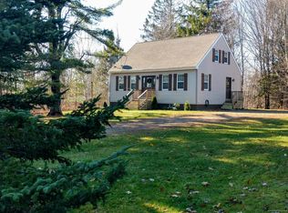 15 Trundy Rd, Searsport, ME 04974