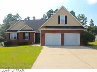 629 Yorkshire Dr, Cameron, NC 28326