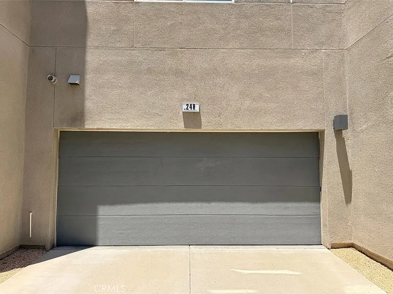 248 Rockefeller — Photo 37