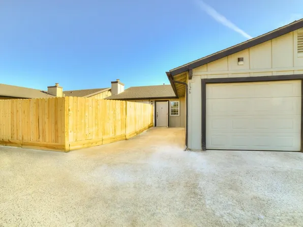 2247 W Dakota Ave APT 126, Fresno, CA 93705