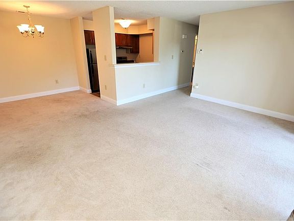 5th image of 1717 Aspen Dr #1717