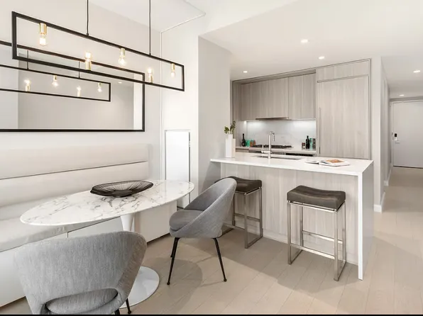 400 West 61st Street 926 image 2 of 17