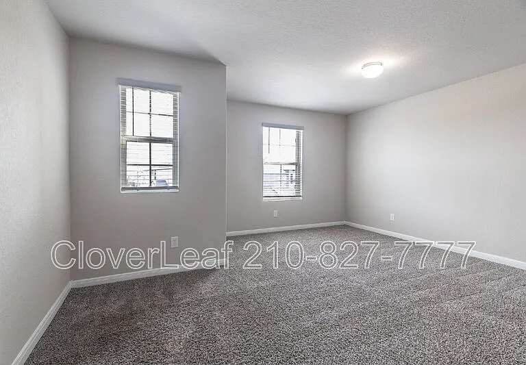 940 Windflower — Photo 30