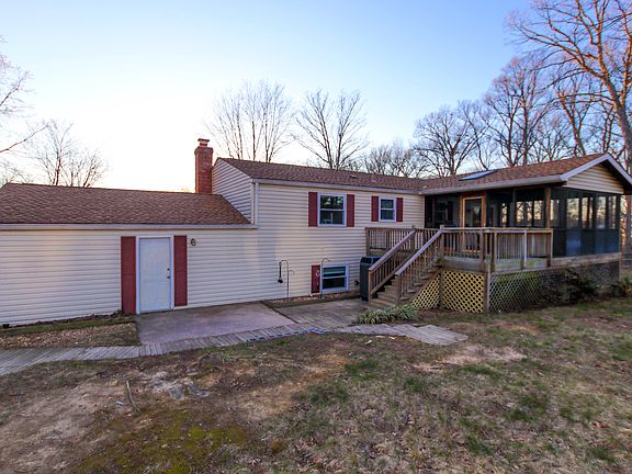 3rd image of 13 Candleberry Ct