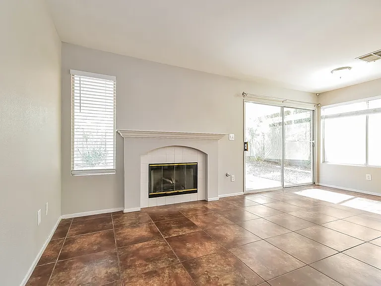 1621 Running Creek Dr — Photo 5