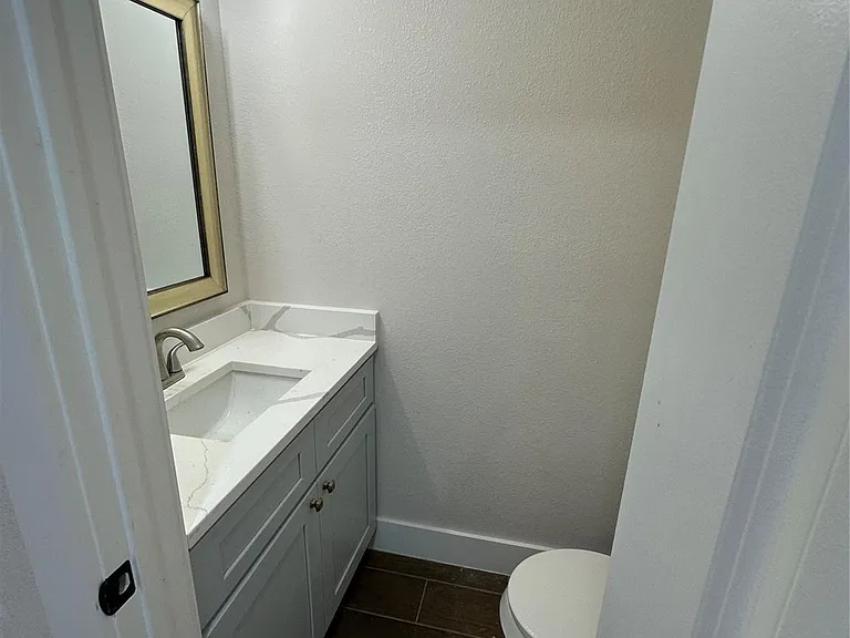 5924 Honeysuckle Dr — Photo 12