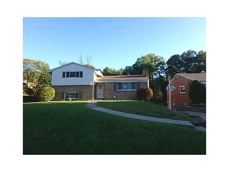 4795 Barone Dr photo 1