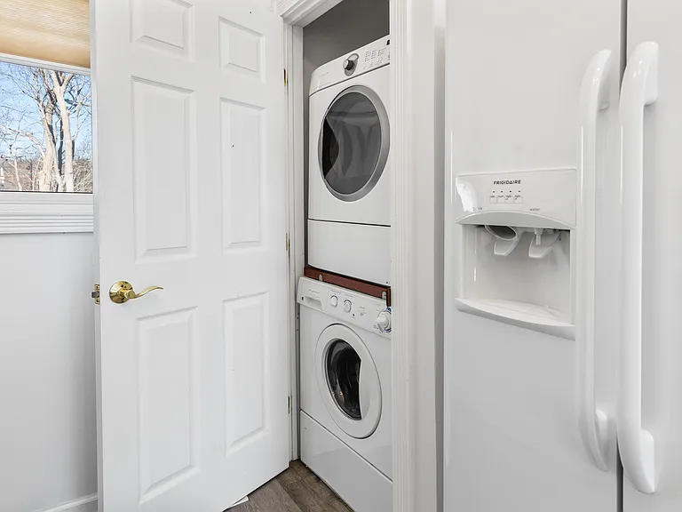 220 Montauk Hwy #22 — Photo 4