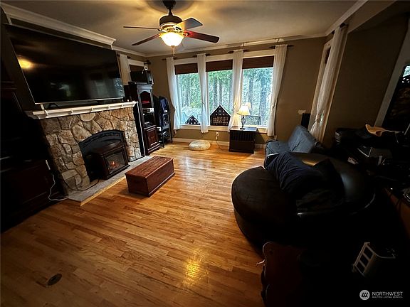4th image of 221 E Olympic Palisades Drive