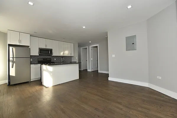 Rented by Spire Group | media 8