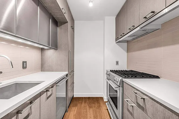 Rented by Sotheby's International Realty | media 16