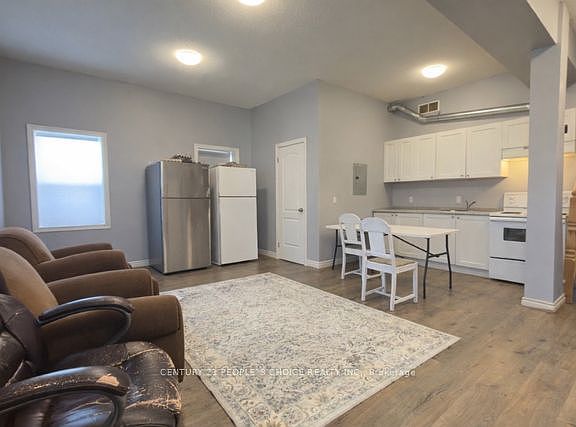 2nd image of 273 Thompson Rd