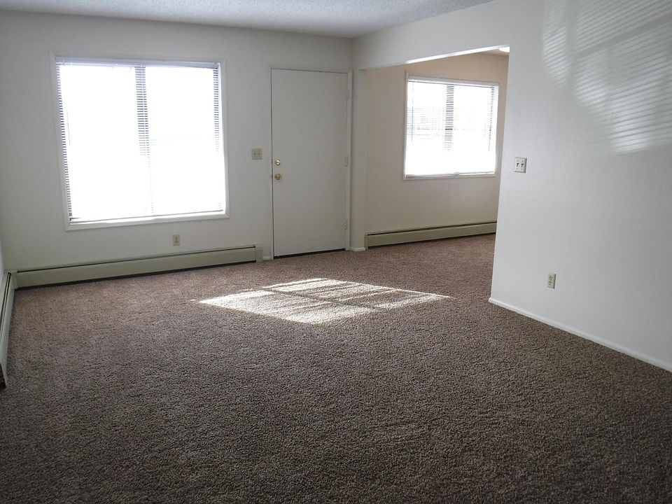 1st image of 108 Camelot Ct APT 6