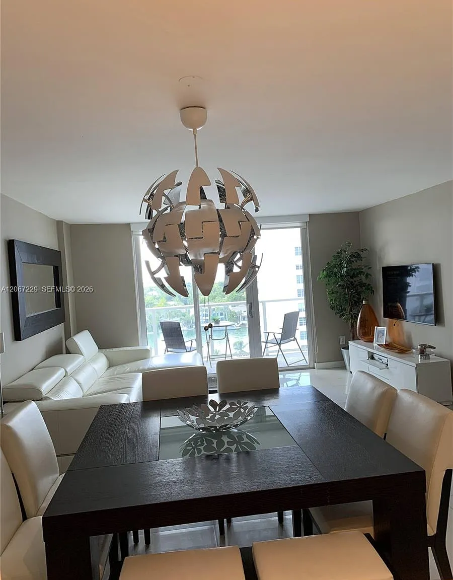 Arlen Beach Condo — Photo 2