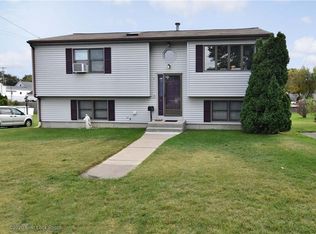 3 Michael St, Johnston, RI 02919