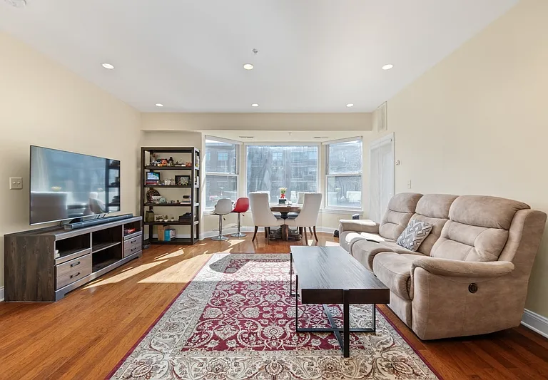 20 Port Imperial Ave #333 — Photo 6