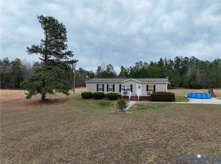 8220 New Grove Rd, Victoria, VA 23974