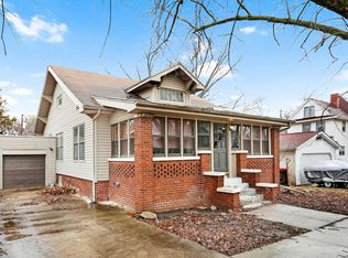 109 E South St, Clinton, IL 61727