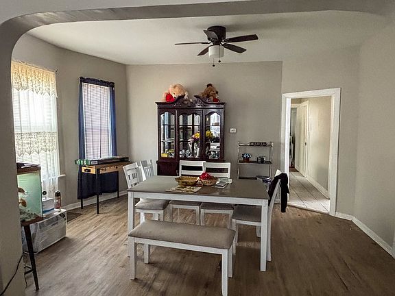 4th image of 11201 S Normal Ave