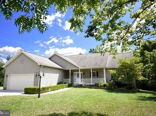 2561 Rosemont Rd, Dover, PA 17315