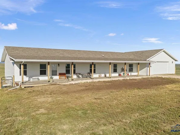 23921 Cisco Ln, Rapid City, SD 57703