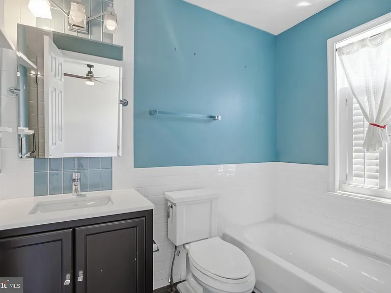 5504 Sacramento Mews Pl — Photo 25