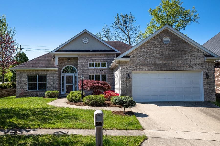 1st image of 3791 E Regents Ct