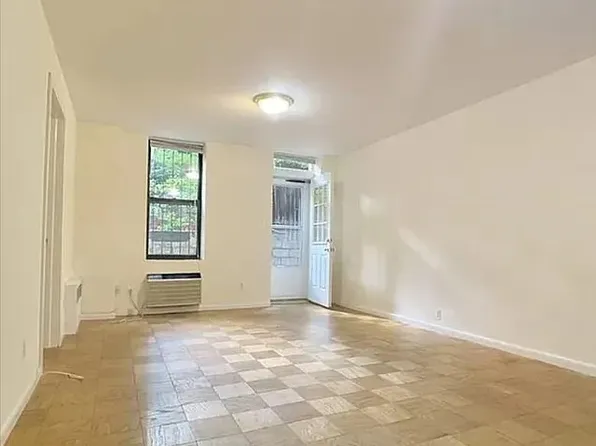 430 East 77th Street image 1 of 9