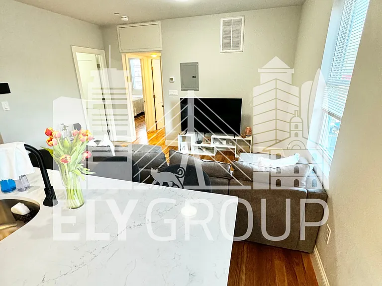 151 Crescent St #1 — Photo 2