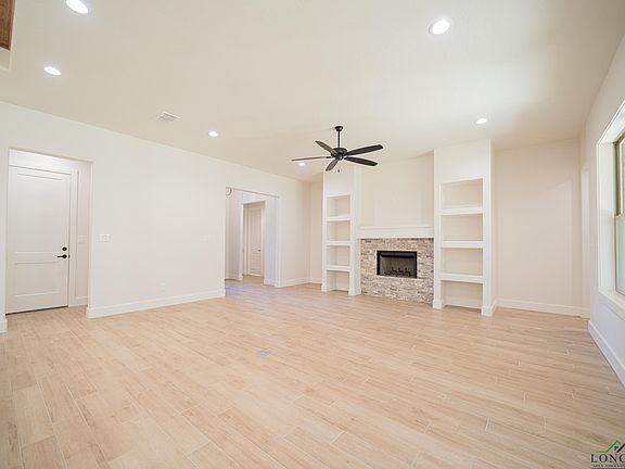 5th image of 319 Saddle Brook Dr