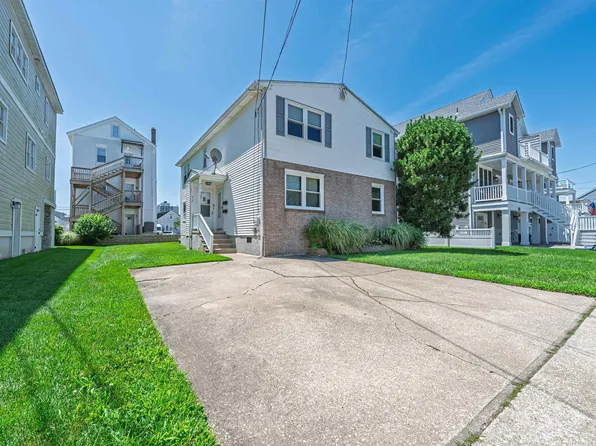 210 N Surrey Ave, Ventnor City, NJ 08406