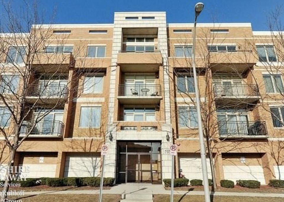 1st image of 4330 N Neva Ave Unit 412
