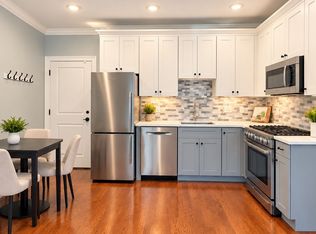 104 Beacon St #2, Somerville, MA 02143