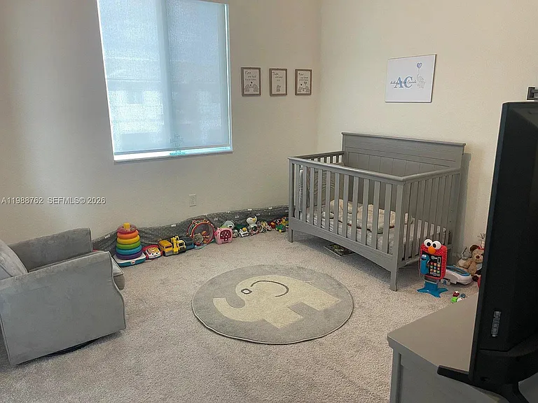 728 SE 14th Ct — Photo 8
