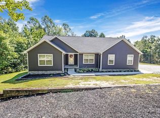 420 Poynters Ln, Cave City, KY 42127