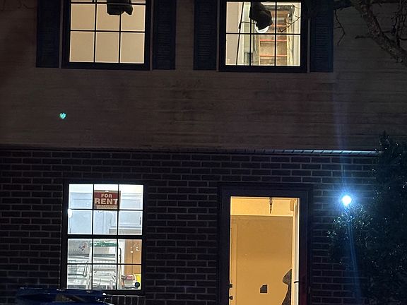 2nd image of 14 Driscoll Ct #14