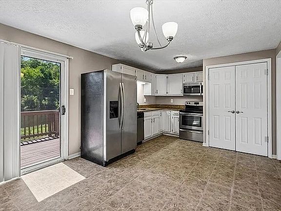 2nd image of 11105 Huntington Woods Cir