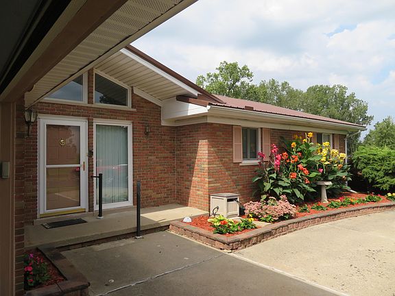 2nd image of 12191 Dennison Rd