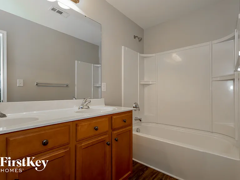 11721 Ragan Elizabeth Ct — Photo 9