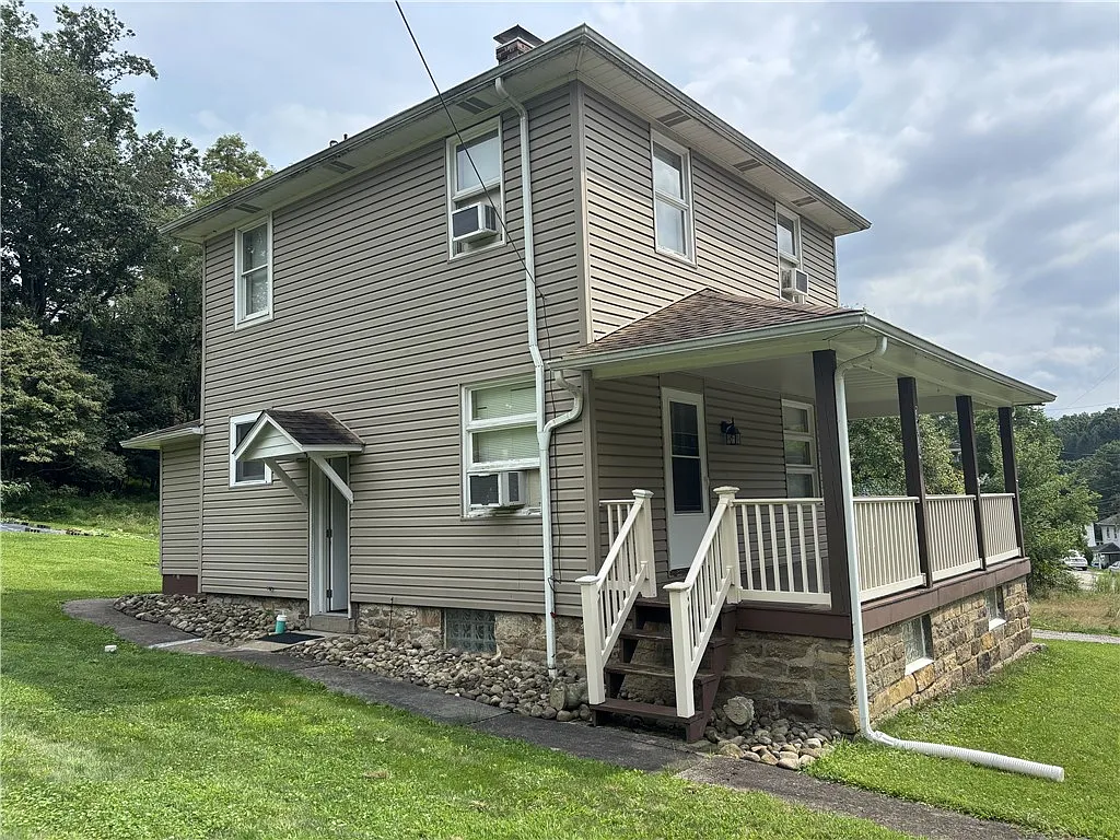 3 bed, 1539 sqft, $1,200 — Photo 1