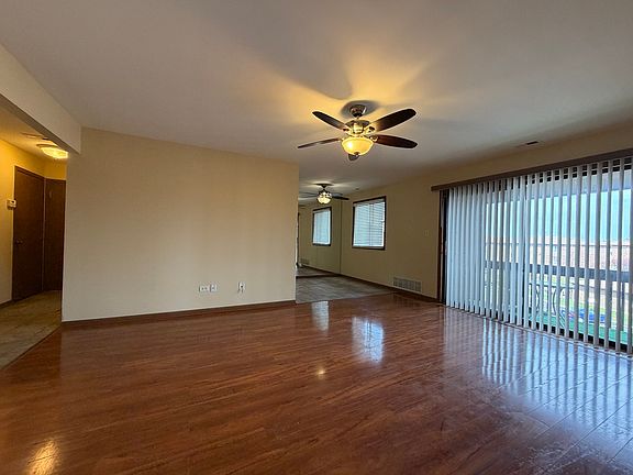3rd image of 15723 Peggy Ln APT 12