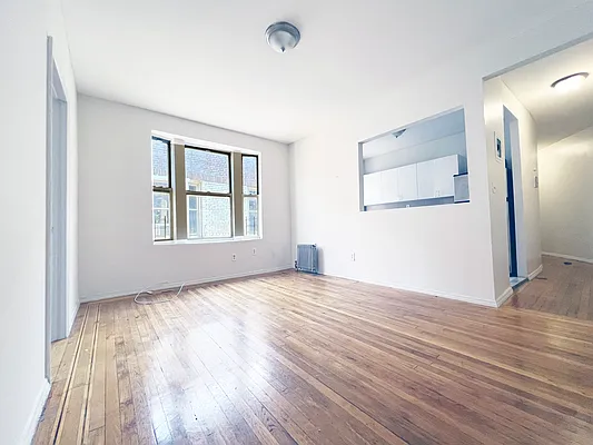 Rented by Bohemia Realty Group | media 14