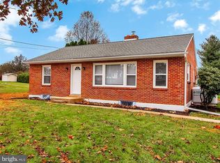 829 Old Forge Rd, New Cumberland, PA 17070