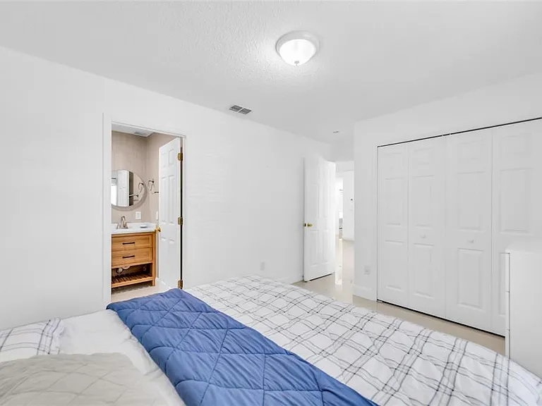 4211 Floating Orchid Ct — Photo 14