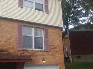 3319 Droste Rd, Saint Charles, MO 63301