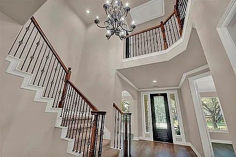 5th image of 3305 Castle Creek Ct